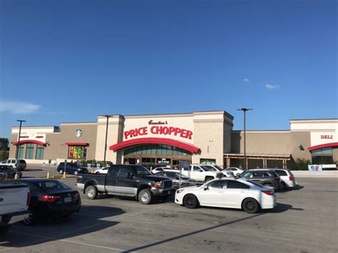 Price chopper st joseph mo - Dinner is even easier! Order Chopper Chicken in the app or online and we will have it ready for pick up curbside. Order your curbside meal from 3 - 7 pm here https://bit.ly/3bNusqK Enjoy!
